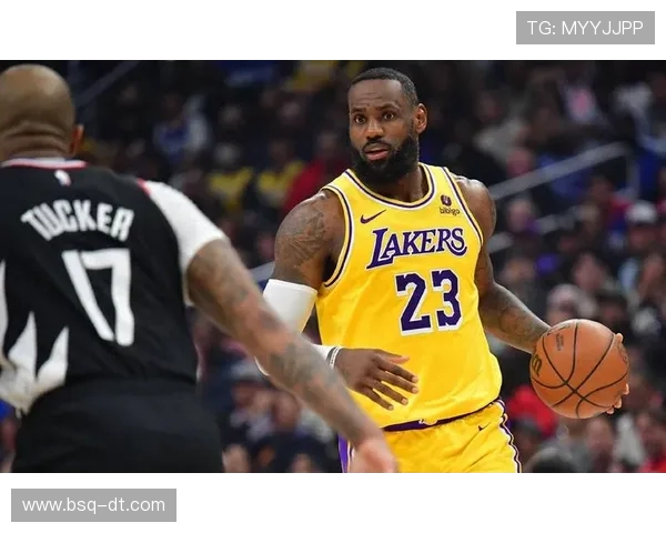 湖人逆转勇士詹姆斯末节爆发率队取胜浓眉贡献关键防守 湖人逆转勇士詹姆斯末节爆发率队取胜浓眉贡献关键防守