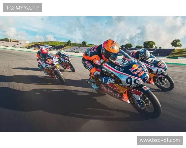 MotoGP赛季最新动态：顶级车手激烈竞争，创新技术引领未来比赛方向