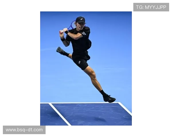 网球赛季激战正酣 小德携新纪录力压群雄 展现无敌霸气