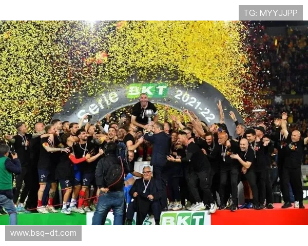 走进莱切俱乐部百年传承与意甲赛场坚韧足球精神探索历史文化发展之路